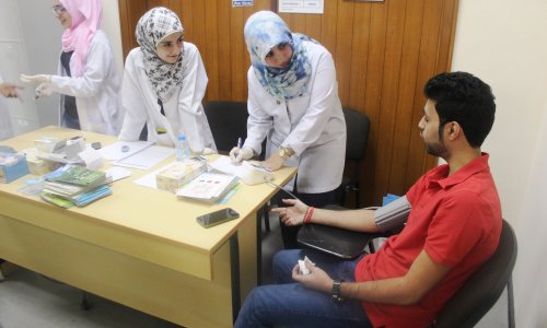 فعاليات صحية عن القلب في جامعة العين