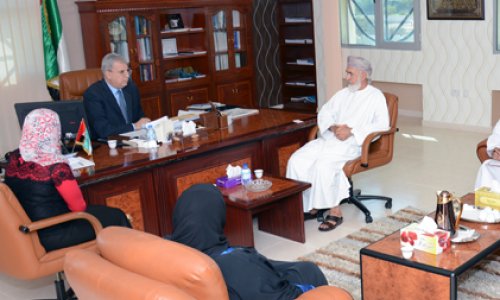 AAU President Receives Omani Cultural Attaché