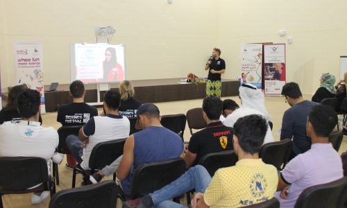A training course for participating students of AAU in Abu Dhabi Science Festival