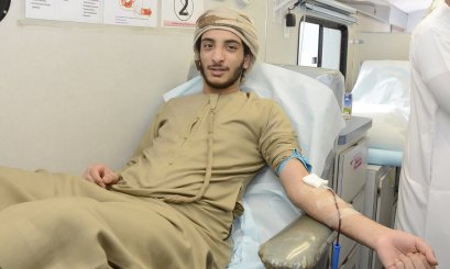 AAU Family donates blood