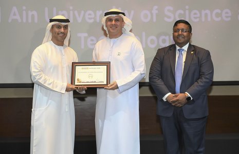 QS Honoring Al Ain University as one of the top 100 Arab universities