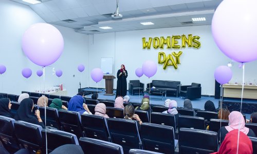 عمادة شؤون الطلبة تحتفل بيوم المرأة العالمي